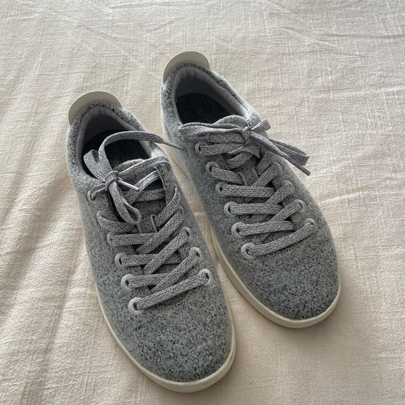 Women’s Allbirds Sneakers - Picture 1 of 7
